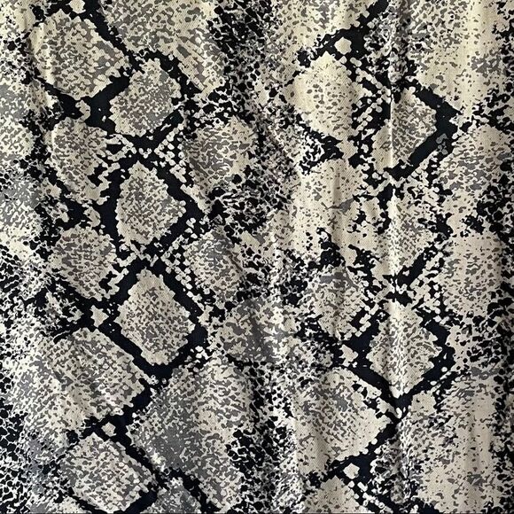 SOFT JOIE Snake Print Button Blouse Blue Grey Cream XS - Picture 7 of 8